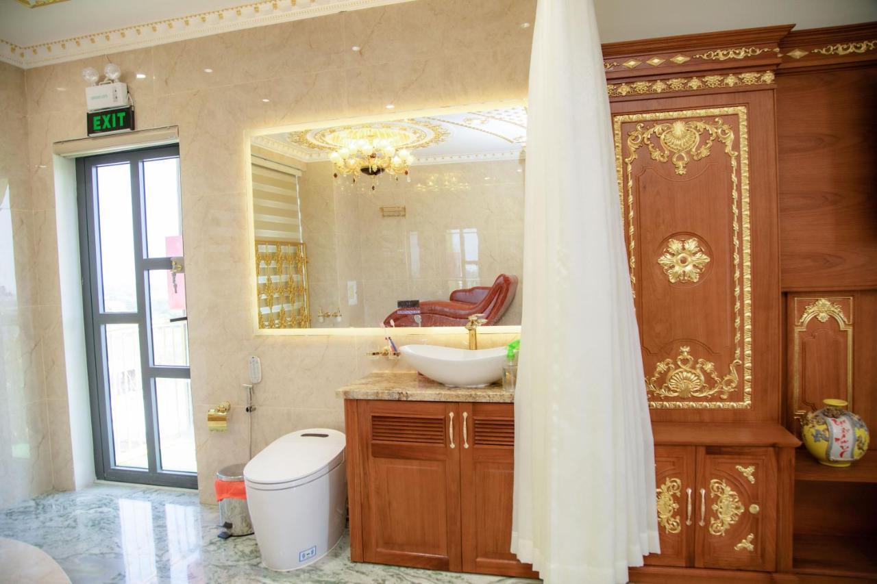 Tri Tam Hotel - Khach San Tri Tam Ben Luc Extérieur photo