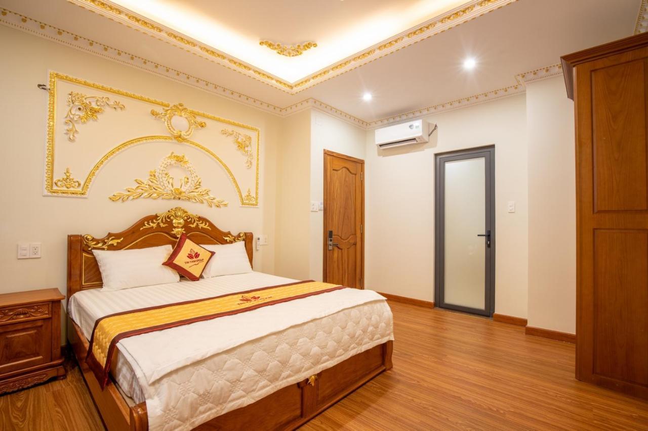 Tri Tam Hotel - Khach San Tri Tam Ben Luc Extérieur photo