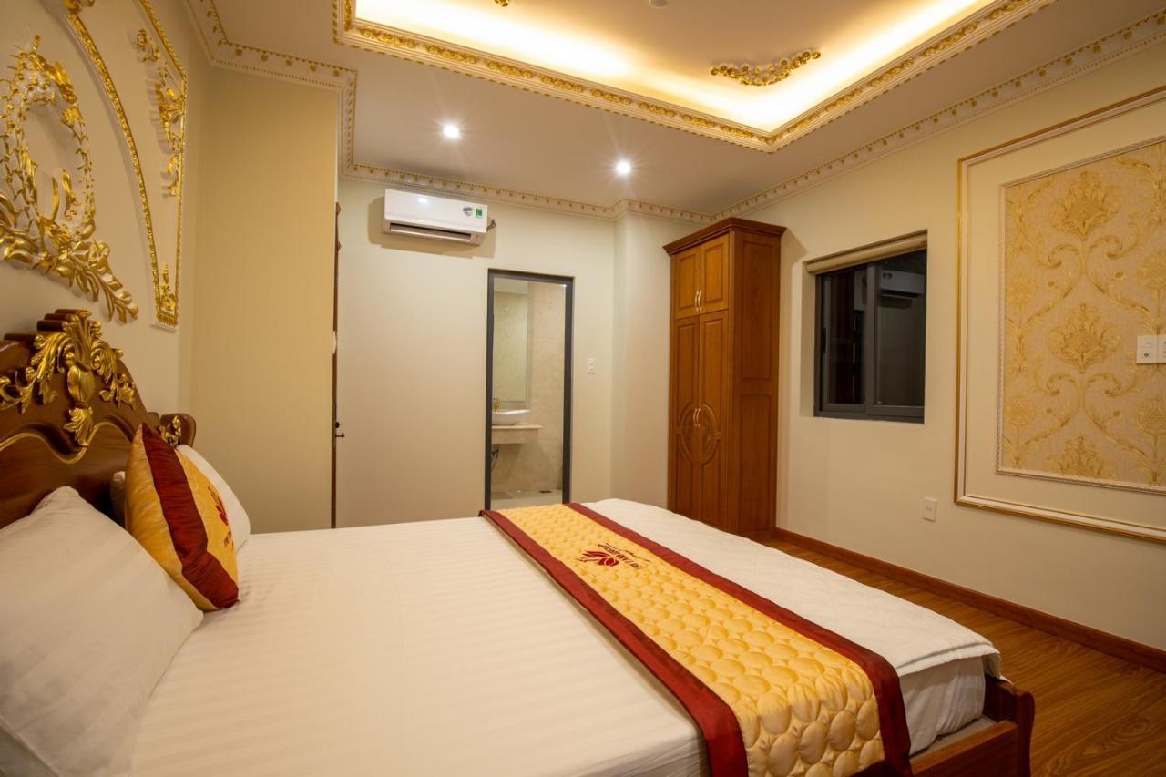 Tri Tam Hotel - Khach San Tri Tam Ben Luc Extérieur photo
