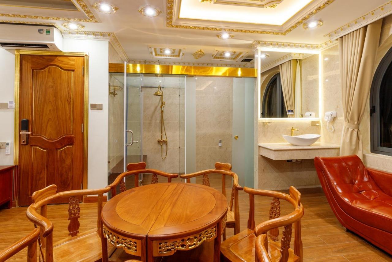 Tri Tam Hotel - Khach San Tri Tam Ben Luc Extérieur photo